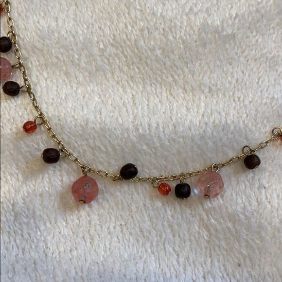 Red and gold beaded short chain necklace | Sz OS - Picture 3 of 4